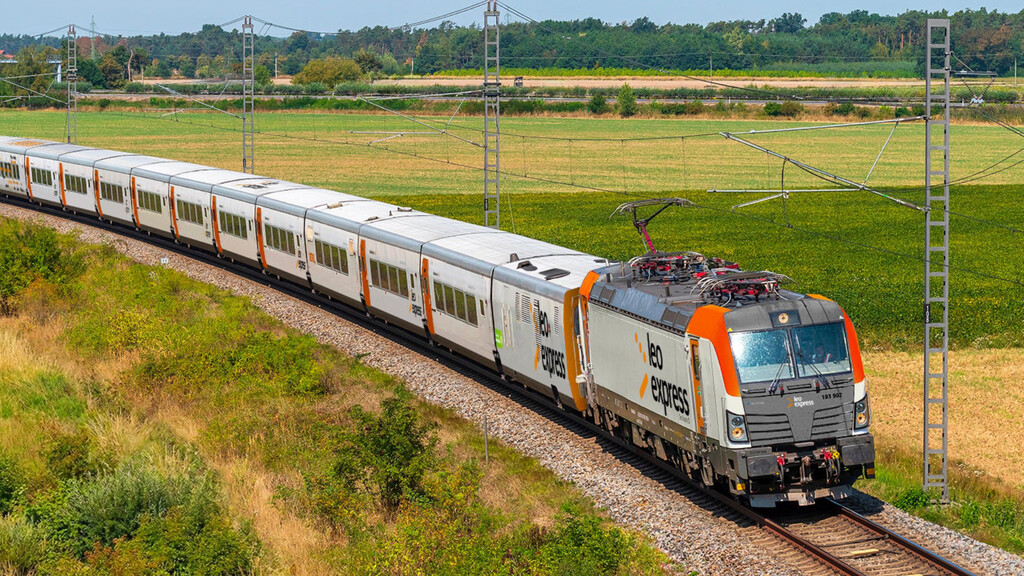 El tren que cruza media Europa desde la frontera de Ucrania hasta Fráncfort: 1.300 km, tres países y billetes desde 10 euros 