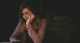 Los expertos coinciden sobre el uso de la IA para saber si somos guapos: «Son un ecosistema de presión estética sin precedentes»