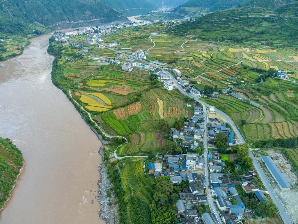 China está desviando sus ríos más caudalosos a miles de kilómetros. El precio a pagar es un enorme misterio medioambiental 
