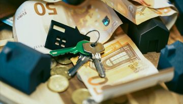 Abogados y notarios coinciden: «al hacer testamento es un acierto dejar bienes concretos a cada hijo y la vivienda solo a uno»