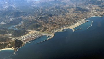 China ha encontrado un “túnel” gigante para introducir sus coches en Europa sin Europa. Y está frente a España