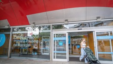 Metges de Catalunya llama también a los CAP a plantarse contra las horas extra, mientras Salut expresa «respeto» a las demandas