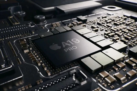 En el chip A19 Pro la RAM va justo encima del procesador