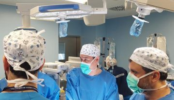 El Hospital Príncipe de Asturias de Madrid, primero de España en implantar una prótesis que recupera la voz y evita los atragantamientos