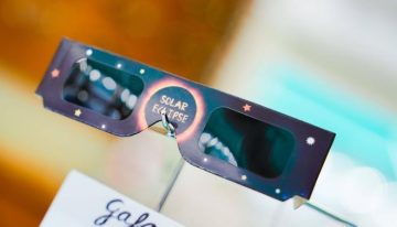 Todo lo que tienes que saber para proteger tus ojos del eclipse solar: «Si no tienes gafas certificadas, no mires al cielo; mira al suelo»