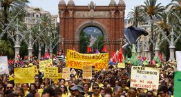 Los profesores catalanes convocan huelga durante la visita del Papa en Barcelona