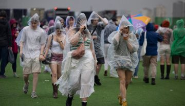 La lluvia da al traste con la primera  jornada del Primavera Sound