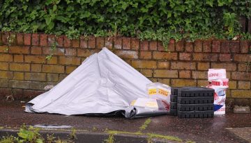 Protestas violentas contra los inmigrantes en Belfast tras el intento de un hombre de origen sudanés de decapitar a otro