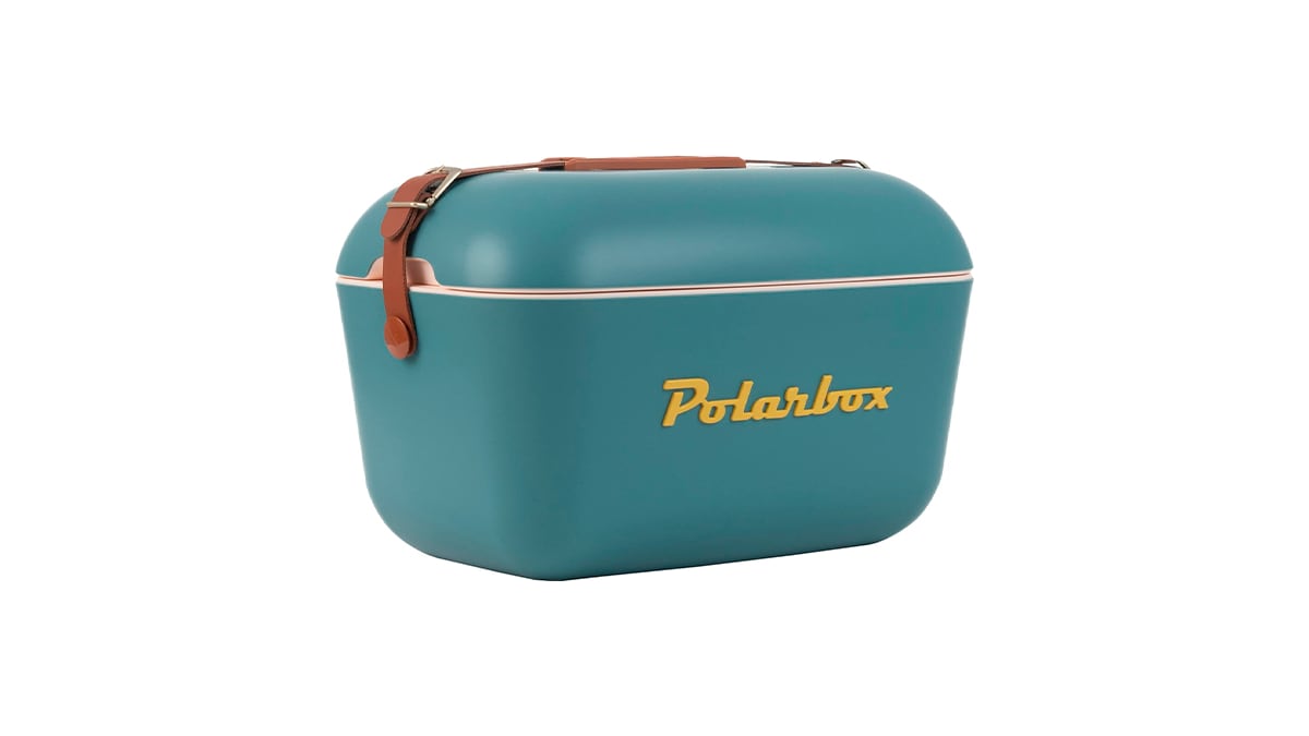 Nevera Polarbox con capacidad de 20 litros.