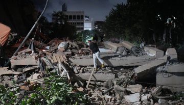 Dos potentes terremotos de 7,2 y 7,5 de magnitud sacuden el norte de Venezuela y golpean Caracas