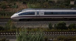 Un incendio obliga a interrumpir la alta velocidad ferroviaria entre Lleida y Barcelona