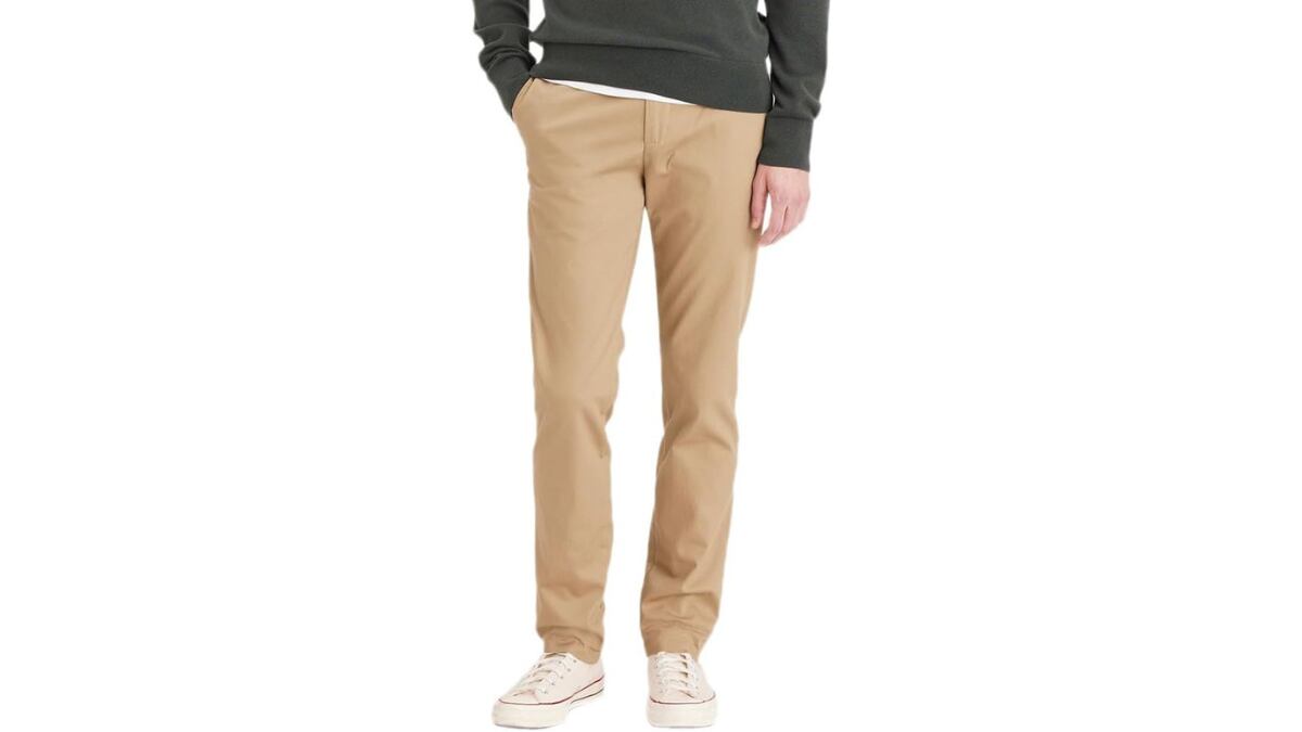 Pantalones chinos Dockers. 