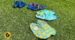 Hemos probado cuatro calcetines de piscina para niños y estos son nuestros favoritos
