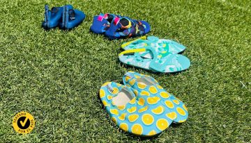 Hemos probado cuatro calcetines de piscina para niños y estos son nuestros favoritos