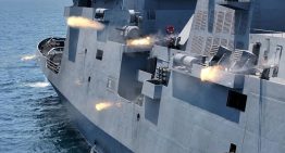 La nueva fragata de Corea del Norte parecía un barco del siglo XXI. Hasta que miras los laterales y descubres su solución contra los drones