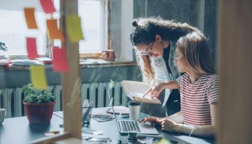 A la generación Z le contaron que el éxito laboral era tener un buen salario. Tener más vida se ha convertido en su nuevo lujo