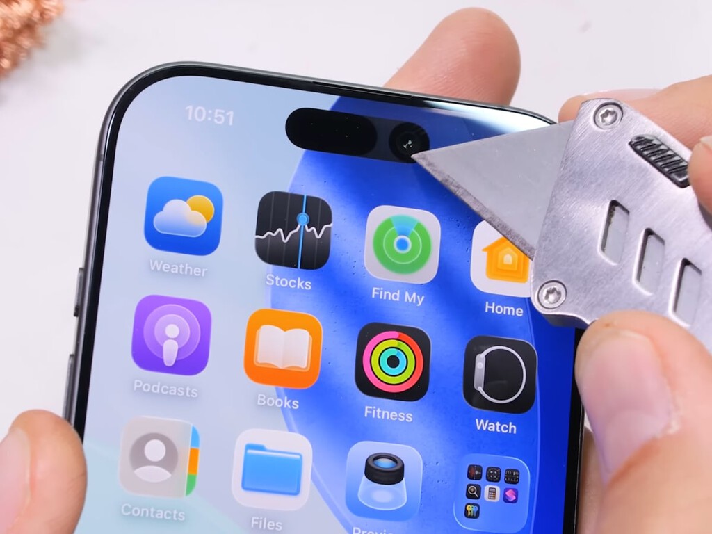 Apple puso 578 millones para tener una pantalla de zafiro "irrompible". No consiguió la pantalla, pero sí la quiebra de su socio 