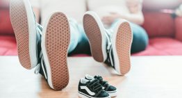 Heredar zapatos parece una gran idea para ahorrar. La biomecánica y los podólogos tienen muy claro que es un error