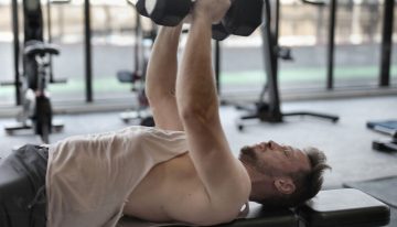 Los expertos coinciden: «Ni nadar ni caminar, a partir de los 50 años es absolutamente necesario hacer musculación»