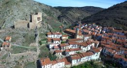 De 380 habitantes a más de 6.000: Alcalá de la Selva es el vivo retrato de un modelo turístico roto