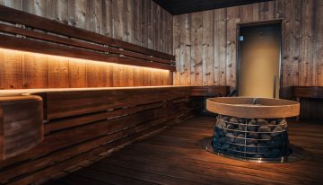 La ciencia ha revelado cómo la sauna «hackea» el cerebro: reduce un 65% el riesgo de padecder Alzheimer en el futuro