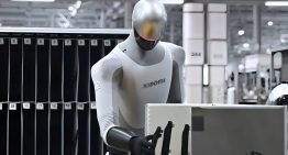 Xiaomi tiene un robot humanoide a tiempo completo en su fábrica de coches. Ya está listo para dejar de ser un becario
