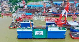 El nuevo monstruo naval de China tiene una misión extraña: hundirse a medias antes de ponerse a trabajar