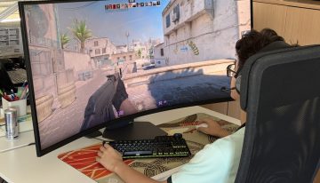 He pasado un mes jugando frente a un monitor curvo de 52 pulgadas. Y ahora lo quiero pero no solo para jugar