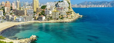El mar de Benidorm se ha calentado tres grados en solo cinco años. El dato asusta, pero la ciencia tiene una explicación