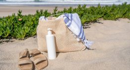 Impermeable y con compartimento frigorífico: así es la bolsa de playa XXL que triunfa este verano