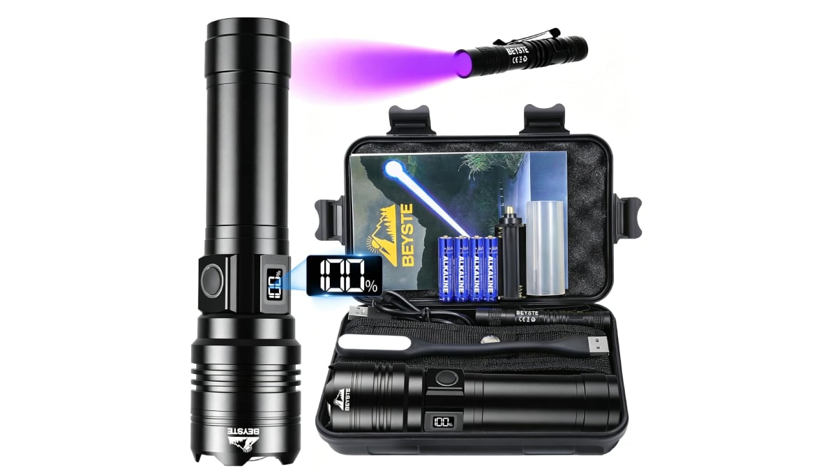 Linterna led de largo alcance con funda incluida.