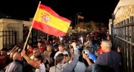 La frontera de Gibraltar hace historia a medianoche: “Hemos esquivado el Brexit”