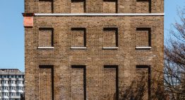 En 1696, el rey de Inglaterra puso un impuesto a las ventanas. Lo que pasó acto seguido no sorprendió a nadie