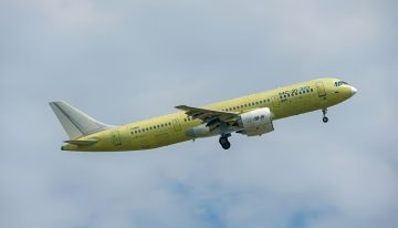 Rusia tenía un problema llamado Boeing y Airbus. Su avión nacional acaba de dar el paso que llevaba años esperando