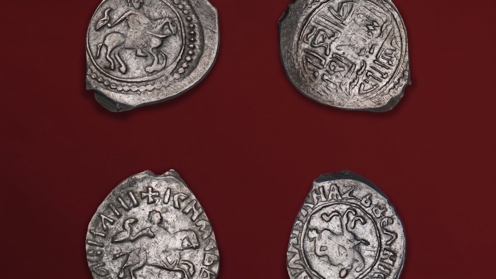 Hace 600 años, alguien escondió más de 2.600 monedas en medio de guerras y peste. Ha desvelado el poder oculto de una ciudad rusa 