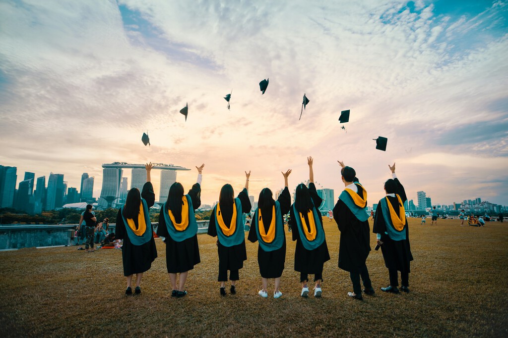 Las grandes tecnológicas chinas reclutan investigadores antes de que se gradúen: la carrera de la IA empieza en las aulas 
