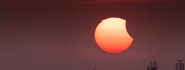 La astroaficionada española que ha organizado sus vacaciones en torno al eclipse: "Cuando alguien de 91 años sigue acordándose, sabes que es algo especial"