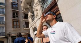 Eclipse del 12 de agosto: ¿te pueden descontar del sueldo si tu empresa te deja salir antes para verlo?
