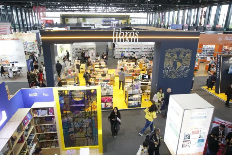 En tiempos de IA, la UNAM reivindica el rigor del libro