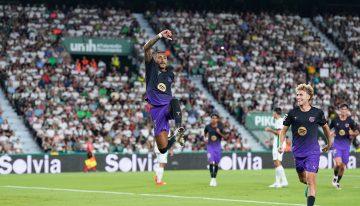 La marca Flick se impone en el Barça, que tritura al Elche en su estreno en Liga