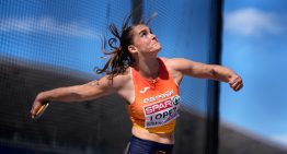 Inés López baila con el disco en los Europeos de atletismo