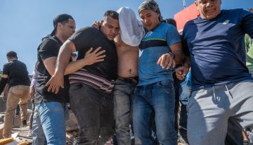 Al menos 22 muertos tras un sismo de 7,4 en Colombia