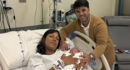 Mateo, el bebé que llegó con el eclipse tras casi 20 horas de parto