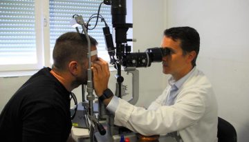 Coriorretinopatía serosa central, la enigmática enfermedad de los ojos que afecta a hombres jóvenes y está relacionada con el estrés: «Hay muchos interrogantes»