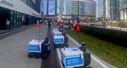 China ya está enviando miles de robots de reparto a Europa: cargan 20 kilos y trabajan más de 12 horas seguidas
