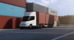 El camión eléctrico de Tesla ya tiene versión europea tras años de retrasos. Y viene con una misión: demostrar si tiene más sentido que en EEUU