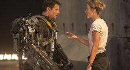 Tom Cruise y Emily Blunt presentaron en 24 horas y en dos continentes una de las mejores pelis de ciencia ficción de los últimos 15 años