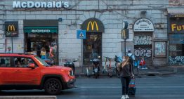 Ozempic e inflación han obligado a McDonald´s a hacer algo impensable hace solo unos años: fiar su futuro al pollo