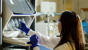 China está viviendo su «momento DeepSeek» en tecnología sanitaria: así quiere convertirse en una potencia mundial de la salud
