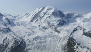 En junio, cuatro estudiantes envolvieron parte de un glaciar con lana de oveja. Acaban de descubrir que frenaron su deshielo a la mitad